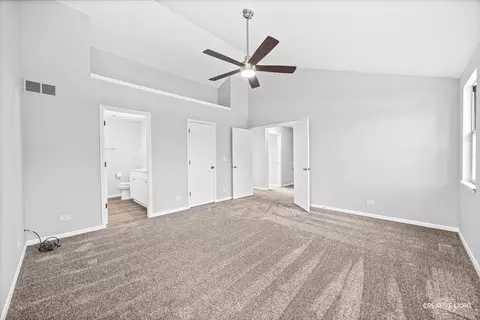 380 Regency Ct, Aurora, IL 60504 photo 25