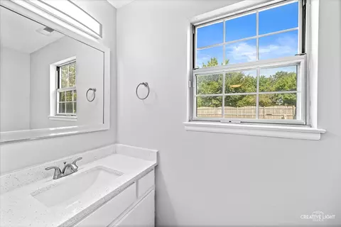 380 Regency Ct, Aurora, IL 60504 photo 19