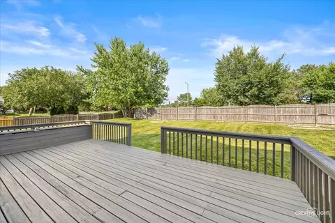 380 Regency Ct, Aurora, IL 60504 photo 36