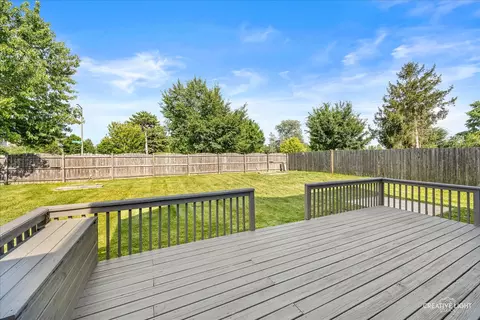 380 Regency Ct, Aurora, IL 60504 photo 37