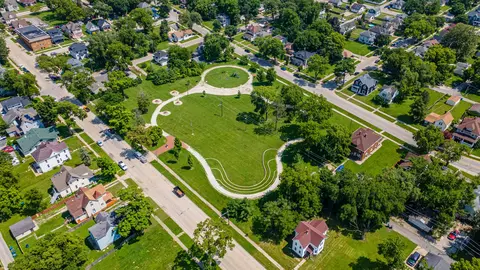 1076 E Maple St, Kankakee, IL 60901 photo 34