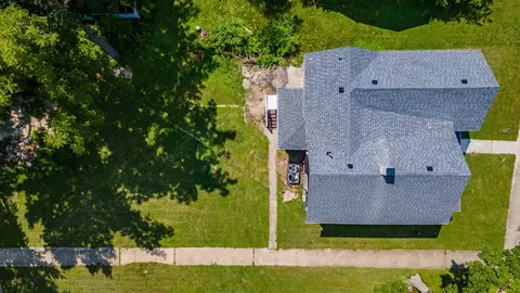 1076 E Maple St, Kankakee, IL 60901 photo 41
