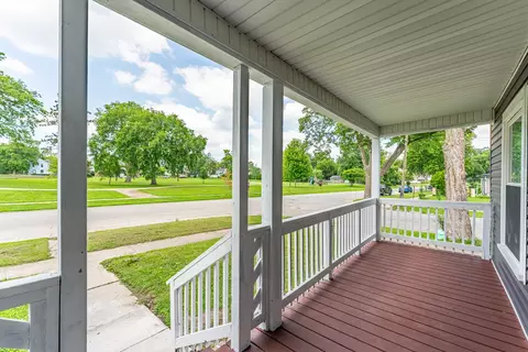 1076 E Maple St, Kankakee, IL 60901 photo 43
