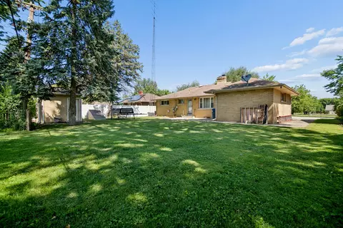 Exterior - 922 W Van Meter St, Kankakee, IL 60901 photo 1 of 2