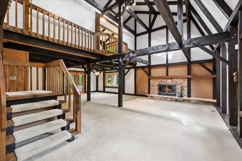 Living - 6205 Katmai Trl, Mchenry, IL 60050 photo 1 of 8