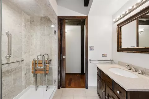 Bath - 6205 Katmai Trl, Mchenry, IL 60050 photo 1 of 5