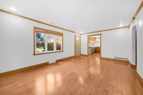 Living - 1446 Everett Ave, Des Plaines, IL 60018 photo 1 of 2