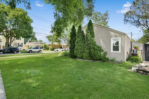 Exterior - 1446 Everett Ave, Des Plaines, IL 60018 photo 8 of 8
