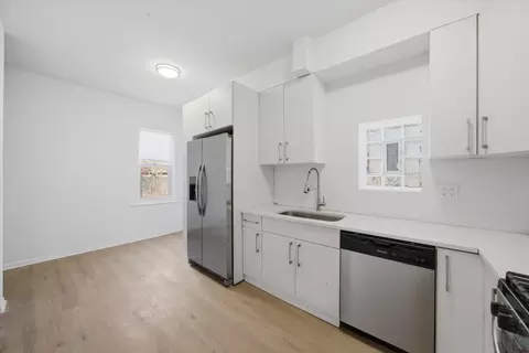Kitchen - 1446 E 71st Pl, Chicago, IL 60619 photo 1 of 3