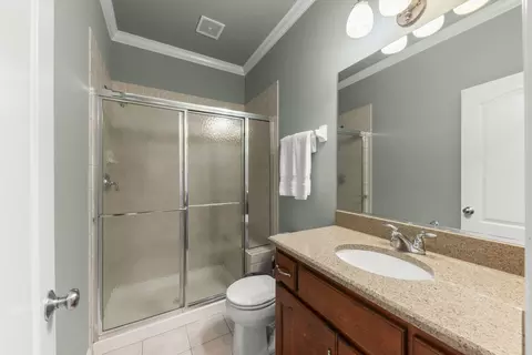 Bath - 13452 Skyline Dr, Plainfield, IL 60585 photo 1 of 6