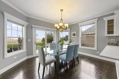 Dining - 13452 Skyline Dr, Plainfield, IL 60585 photo 2 of 4