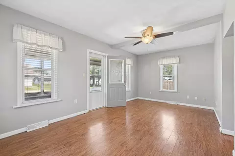 Living - 714 19th Ave, Fulton, IL 61252 photo 1 of 4