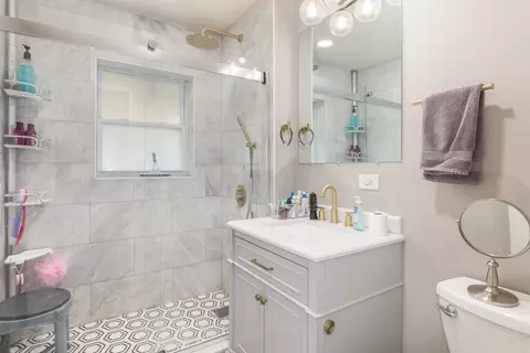 7414 W Devon Ave, Chicago, IL 60631 photo 11