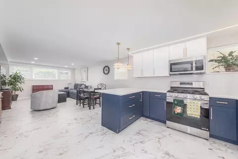 7414 W Devon Ave, Chicago, IL 60631 photo 16