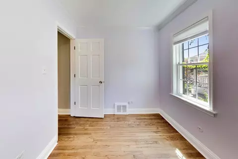 Bedroom - 708 N Summit St, Wheaton, IL 60187 photo 2 of 9
