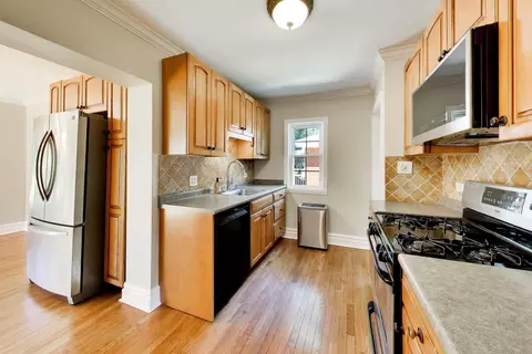 Kitchen - 708 N Summit St, Wheaton, IL 60187 photo 1 of 4