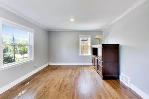 Living - 708 N Summit St, Wheaton, IL 60187 photo 4 of 7