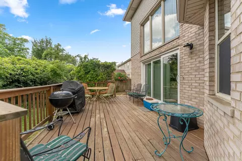 Exterior - 5441 Christopher Dr, Oak Forest, IL 60452 photo 5 of 6