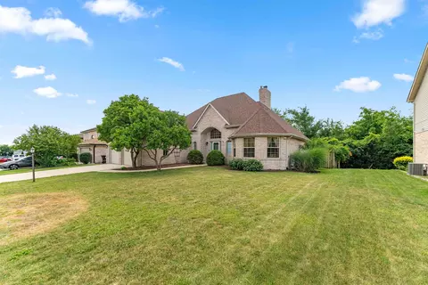 5441 Christopher Dr, Oak Forest, IL 60452