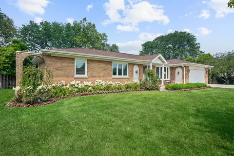 5 N506 Santa Fe Trl, Bloomingdale, IL 60108