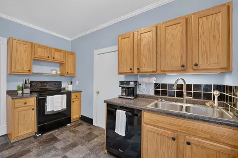 Kitchen - 2310 11th Avenue B Ave, Moline, IL 61265 photo 1 of 4