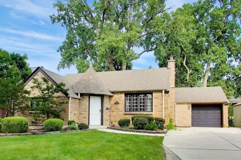 427 S Western Ave, Park Ridge, IL 60068