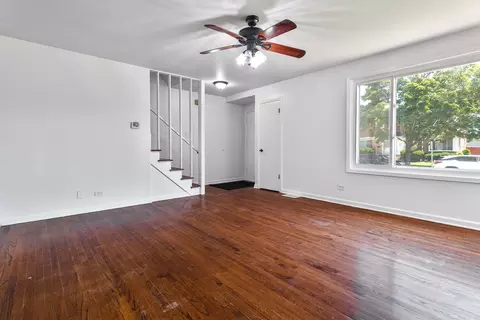 446 Oak St, Des Plaines, IL 60016 photo 5