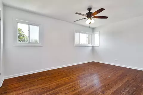 446 Oak St, Des Plaines, IL 60016 photo 11