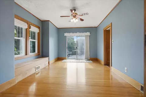 Living - 9 Hale Ct, Normal, IL 61761 photo 6 of 6