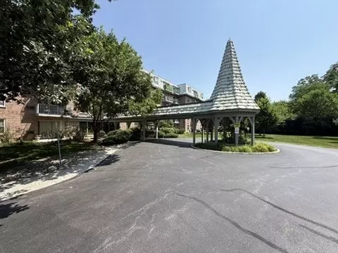 5125 Blodgett Ave #415T, Downers Grove, IL 60515