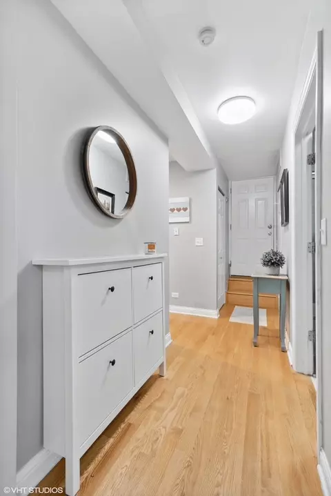 Entry Way - 2307 W Haddon Ave #A, Chicago, IL 60622 photo 1 of 1