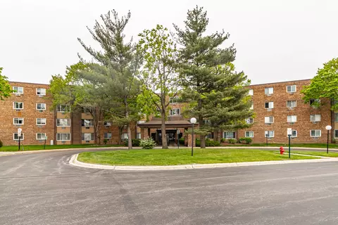 1475 Rebecca Dr #422, Hoffman Estates, IL 60169