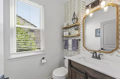 Bath - 531 Brookside Ave, Algonquin, IL 60102 photo 1 of 1