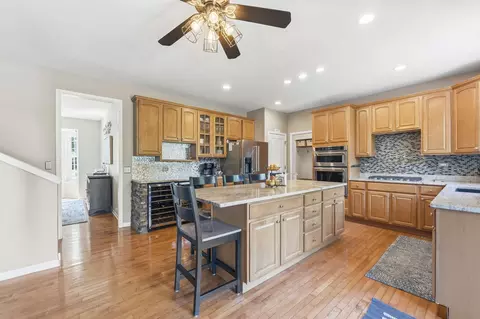 Kitchen - 531 Brookside Ave, Algonquin, IL 60102 photo 2 of 8