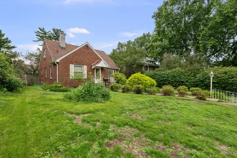 2525 Fulton Ave, Davenport, IA 52803