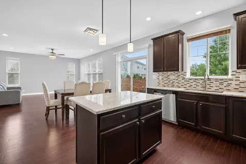 Kitchen - 12807 Timber Wood Cir, Plainfield, IL 60585 photo 3 of 7