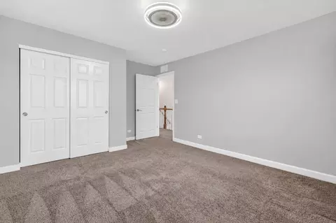 Bedroom - 12807 Timber Wood Cir, Plainfield, IL 60585 photo 5 of 8
