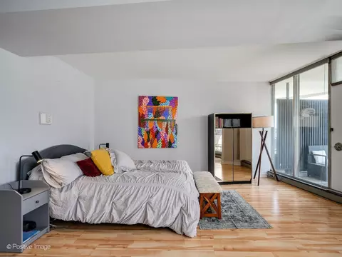 Bedroom - 300 N State St #4610, Chicago, IL 60654 photo 2 of 2