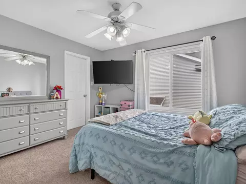 Bedroom - 1401 Martin Ct, Plainfield, IL 60586 photo 5 of 5