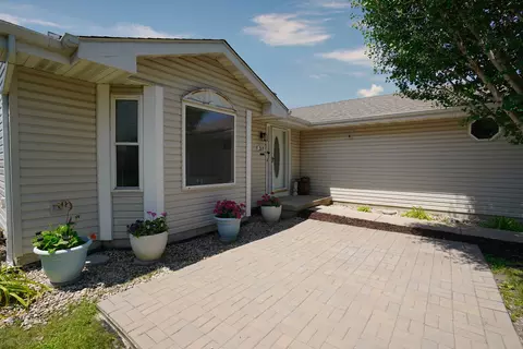 2115 Three Forks Dr, Plainfield, IL 60586 photo 3