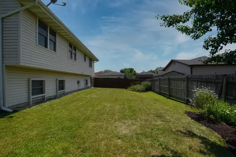 2115 Three Forks Dr, Plainfield, IL 60586 photo 23
