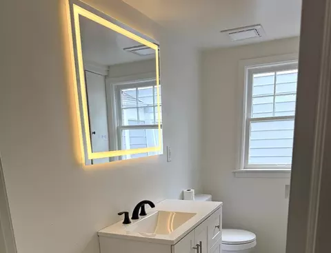 Bath - 1460 S 6th Ave, Kankakee, IL 60901 photo 2 of 2