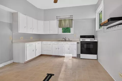 Kitchen - 306 E Locust St, Normal, IL 61761 photo 2 of 3