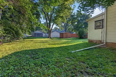 Exterior - 306 E Locust St, Normal, IL 61761 photo 5 of 7