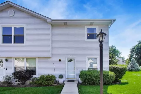 254 Peppertree Ln, Aurora, IL 60504 photo 2