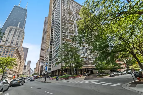 1000 N Lake Shore Dr #1909, Chicago, IL 60611