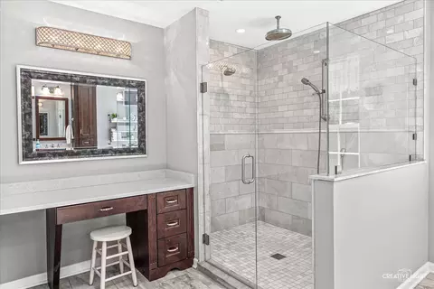 Bath - 1160 Midwest Ln, Wheaton, IL 60189 photo 3 of 6