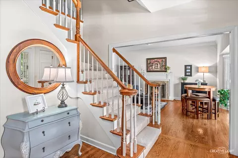 Entry Way - 1160 Midwest Ln, Wheaton, IL 60189 photo 2 of 3