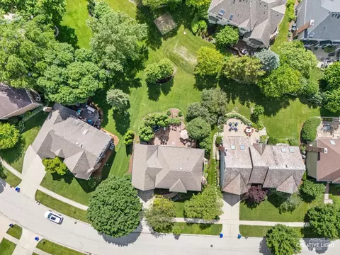 View/Area - 1160 Midwest Ln, Wheaton, IL 60189 photo 4 of 5