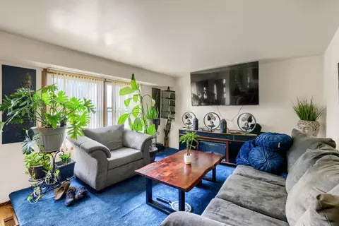 Living - 4038 W Washington Blvd, Chicago, IL 60624 photo 3 of 3